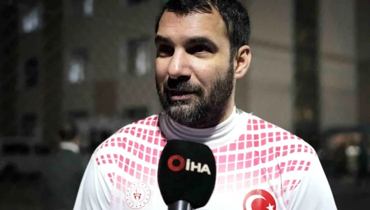 Engin Baytar: Beşiktaş-Galatasaray derbisinde favori Galatasaray